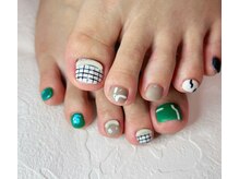 1988 inc./個性的うねうねフットデザイン