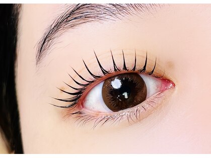 ネイル アンド アイラッシュ ヨンマルニ(Nail&eyelash 402)の写真