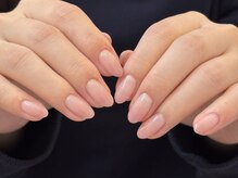 ヌイ(nu/i)の雰囲気（シンプル、きれいめデザインものお客様も多いです◎）