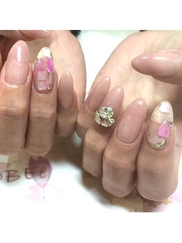 トータルサロン 白べぇーっ プラス/カラフルシェルネイル