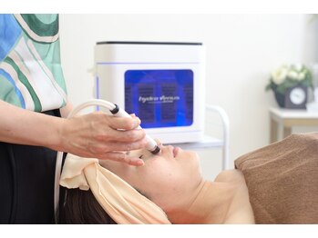 ティースキンサロンオキナワ(T-skin salon Okinawa)の写真/美容液毛穴洗浄で徹底除去さらに小顔リンパで根本改善！本来の美肌へ導きます♪