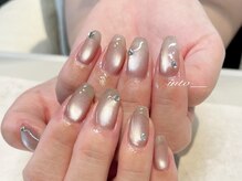 ネイルサロン イントゥ(into_)/グレージュ　ぷるマグ　ストーン