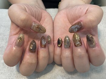 鉱物系ニュアンスネイル