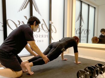 アピロス 元町店(apeiros)/EMSで効率よく体幹を鍛える