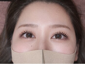 モルレーヴ(MOLREVE)/マスカラ不要の美まつげ仕上げ