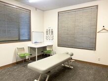 ひろがる接骨院 総社院/施術ルーム(個室)