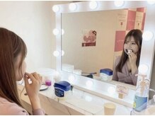 エクシアホワイトニング 静岡駅前店/4.歯の表面の水分を拭く