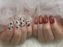 ルダリドゥー 東銀座店(Le Dali Deux)/持ち込みアート13000円