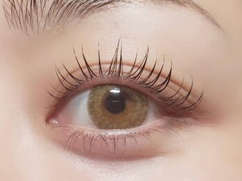 ポノ(pono)の写真/【フラットラッシュ120本6000円】+1000円でカラー変更可◎ブラウンカラーで垢抜けたおしゃれなお目元に◎