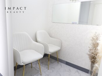 インパクト 岡山駅前サロン(IMPACT)/ゆったり待合スペース