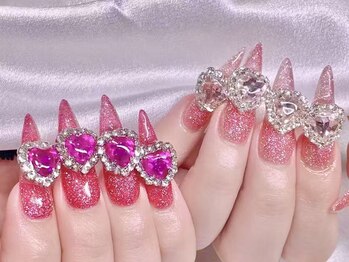 エムズ ネイルサロン(M2)/ハートビジューゴデゴデネイル