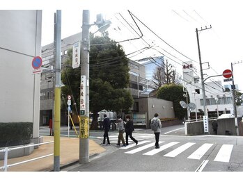 ソフィア ミューズ 目黒/中華料理香港苑手前