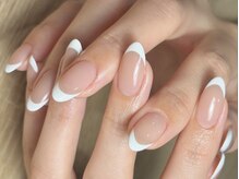 カロ(CARO)/フレンチネイル