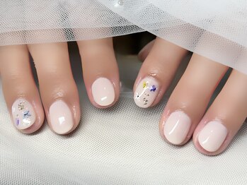 春先取り押し花風ネイル