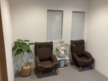 鍼灸院 快笑(cocoroe)/待合室でお待ちいただけます