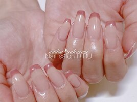 くすみピンクフレンチネイル