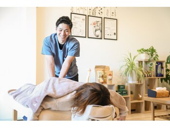 整体院 菫(sumire)の写真/姿勢不良や歪み・骨盤の開きが気になる方は【美容骨盤矯正】体の土台である骨盤が崩れると体型も崩れます!!