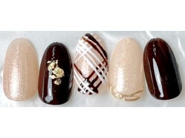 トレンドネイルデザイン