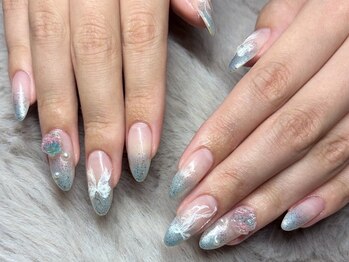 ELUNA nail salonの写真/【五日市駅から徒歩1分】仕事帰りに立ち寄れる、駅近のネイルサロン!お客様の個性を活かしたデザインを♪