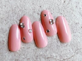 大人可愛いストーンネイル