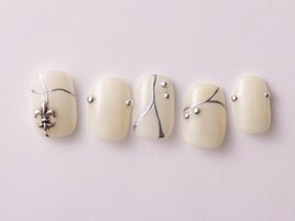 個性派シルバーライン8500円