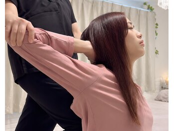 クオコア(KUOKOA)の写真/首・肩のつらさに！ガチガチ肩をふわふわに導く、ボキボキしない首の調整を体験☆