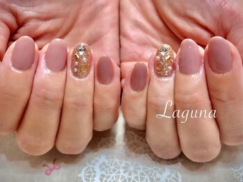 ラグウナ(Laguna)/ビジューネイル