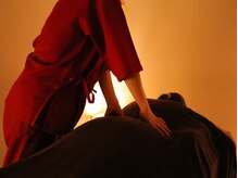 もみほぐし・腰【マッサージ・オイル・もみほぐし・整体・ストレッチ・眼精疲労・小顔矯正・自律神経】