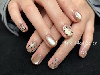 メルシー(Merci)/マグネット＋アニマル柄ネイル