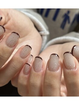 ダブリュー(W.)/フレンチネイル