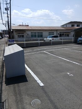 医療提携サロン/駐車場