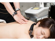 プライマルビューティ 艶 本店(Primal Beauty)/施術風景