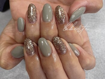 新色を使ったワンカラー 