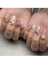 ビジューネイル[新宿/歌舞伎町]