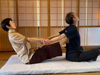 くすの木タイ古式サロン アンド スクールの写真/【男性でお疲れの方必見】全身しっかり伸ばし心身ともにスッキリ☆[ツライ]と感じた時にすぐ通えるサロン♪