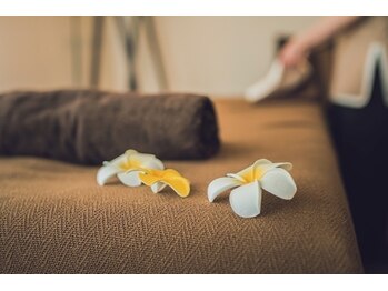 アイズ/サロンベッド隠れ家個人サロン