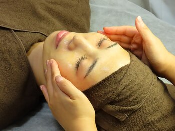 トレ(thore.)の写真/ニキビケアをしたいお客様多数来店!肌荒れしやすいゆらぎ肌に,天然素材100%のハーブピーリングでアプローチ