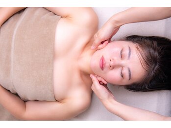 小顔フェイスラボ 岐阜店(小顔 Face Labo)/【小顔FL式】小顔&整体コルギ