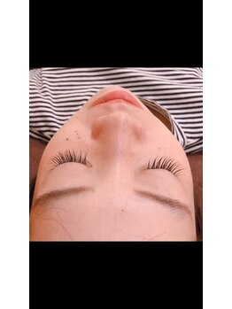 フリルアイビューティ 豊中店(Frill Eye Beauty)/