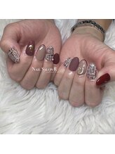 ネイルサロン R/スタイリングコース