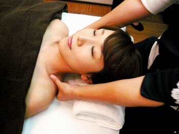 マハロ(MAHALO)/肩周りがきになっているかたに!