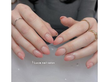 ルシエ(LUCIE)/グラデーションネイル