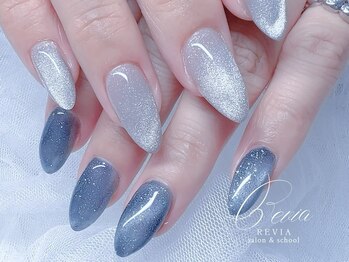 レビア(REVIA)/