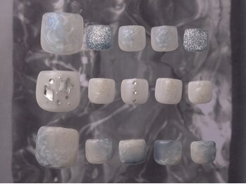 アイネイルズ 横浜WEST店(I-nails)の写真/【平日夜21時まで営業】朝は10時からお仕事終わりや家事の合間にサクッとネイル♪時短メニューもご用意☆