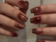 クルネ(QULNE)/奥行きブラウンネイル/シンプル