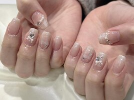 ちゅるんガーリーネイル