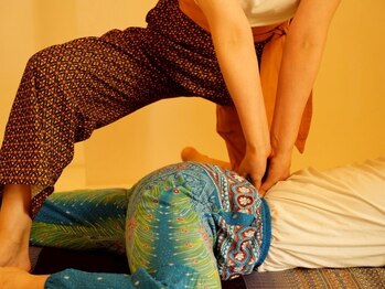 タイ古式マッサージ クワームスック 元町店の写真/腰が重い・だるい…デスクワーク疲れに◎本格タイ古式で腰スッキリ!大人の身体メンテナンスサロン★