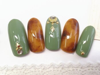 ネイルサロン トリック(Nail Salon TRICK)/べっ甲&カーキ