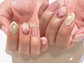 ブローチネイル。