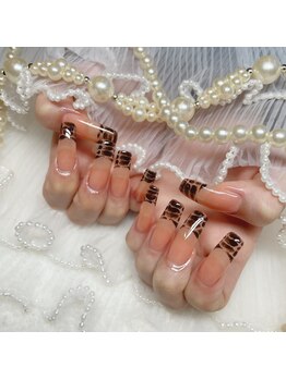 アイカ(Aika)/蛇柄ネイル